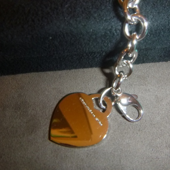 PERFECT CHRISTMAS GIFT TIFFANY & CO 18K WHT GOLD & DIAMOND HEART TAG BRACELET - Picture 12 of 16